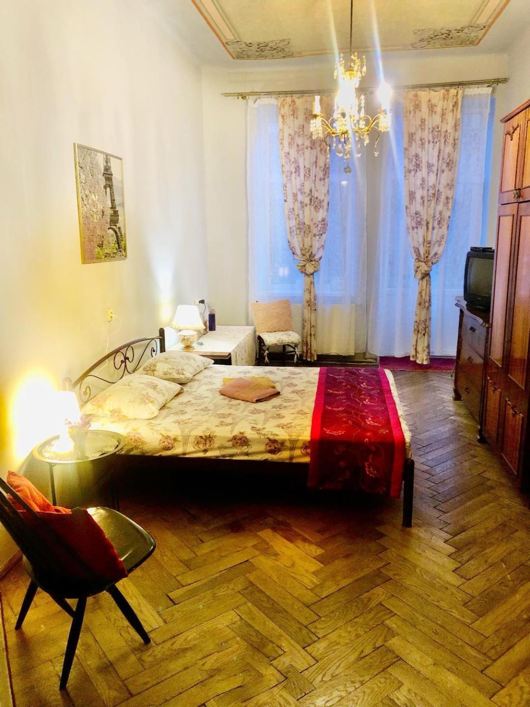 Vintage Apartment 2 Rooms With Balcony Lwów Zewnętrze zdjęcie